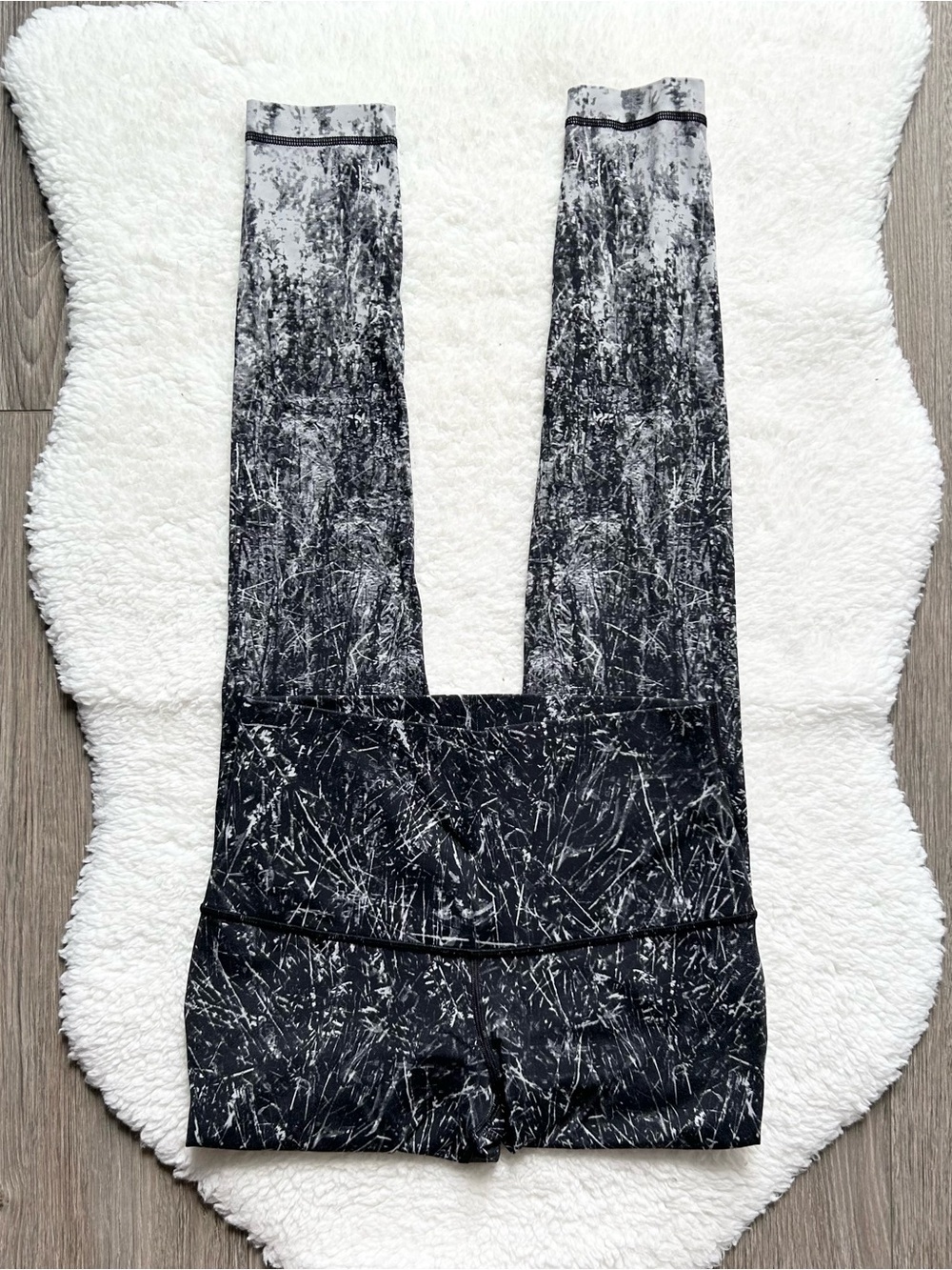 Lululemon Wunder Under Hi-Rise Alpine White Black Printed Nulux 28 Leggings